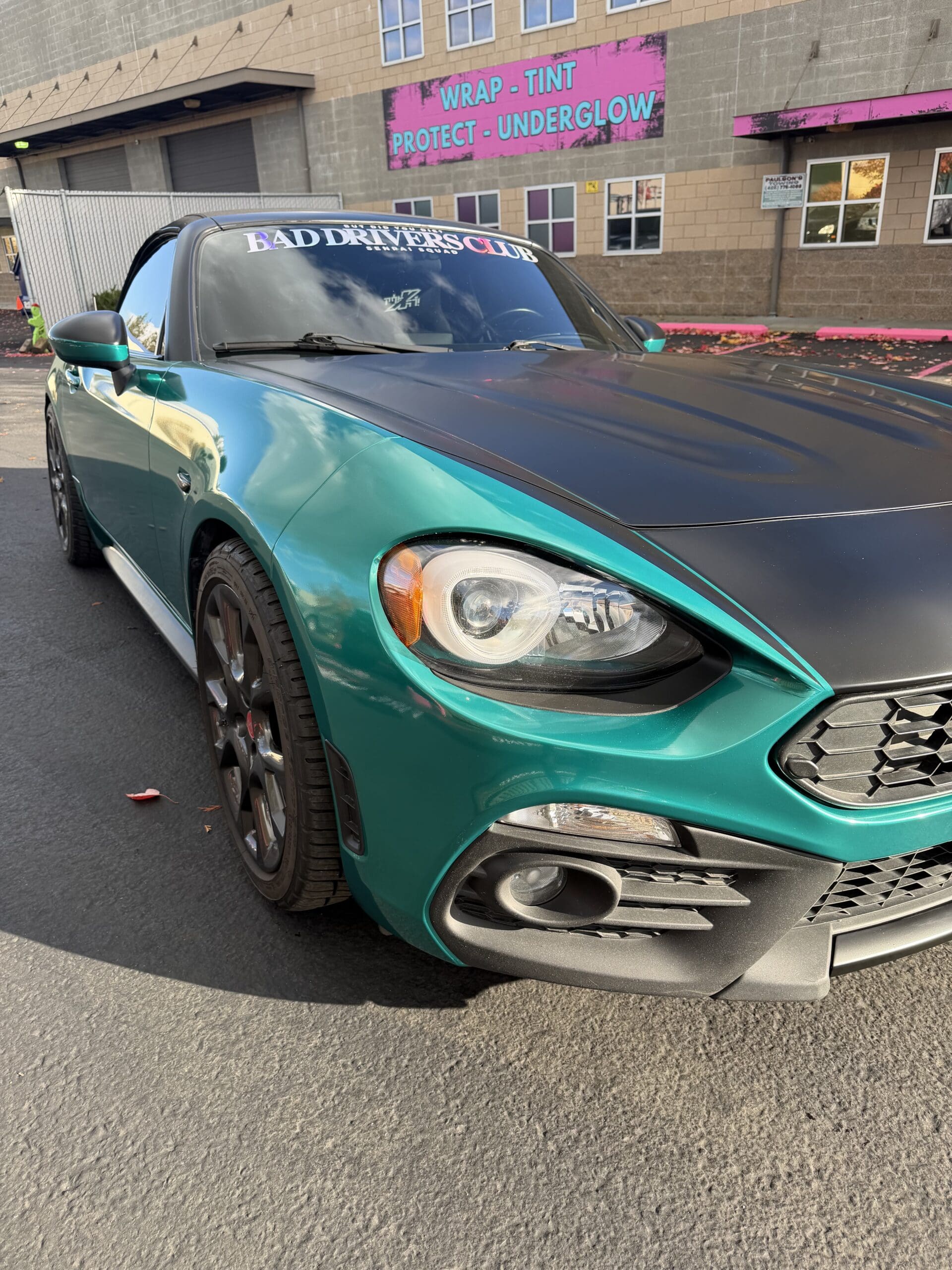 Abarth 124 Spider – Satin Black Hood Wrap